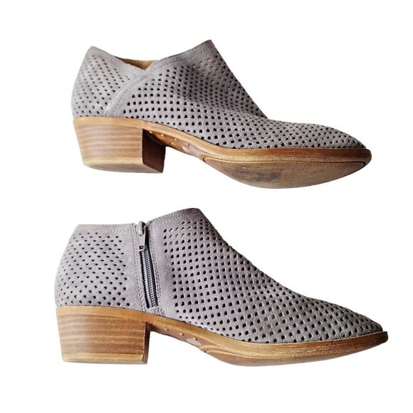 Lucky Brand Gray Size 8.5 Baylah Perforated Cut Out Suede Ankle Zip‎ Up Bootie - Picture 2 of 9
